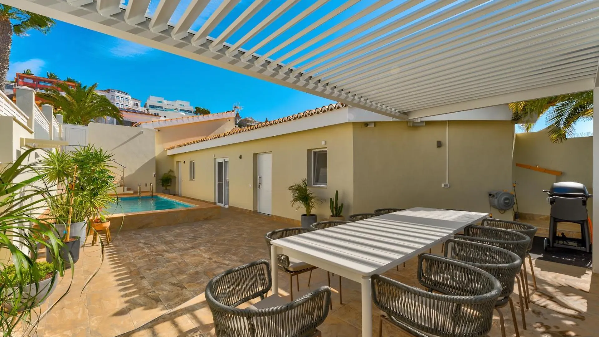 Villa Augustas - Fabulous Villa In Tenerife! 阿德耶 0*,  西班牙