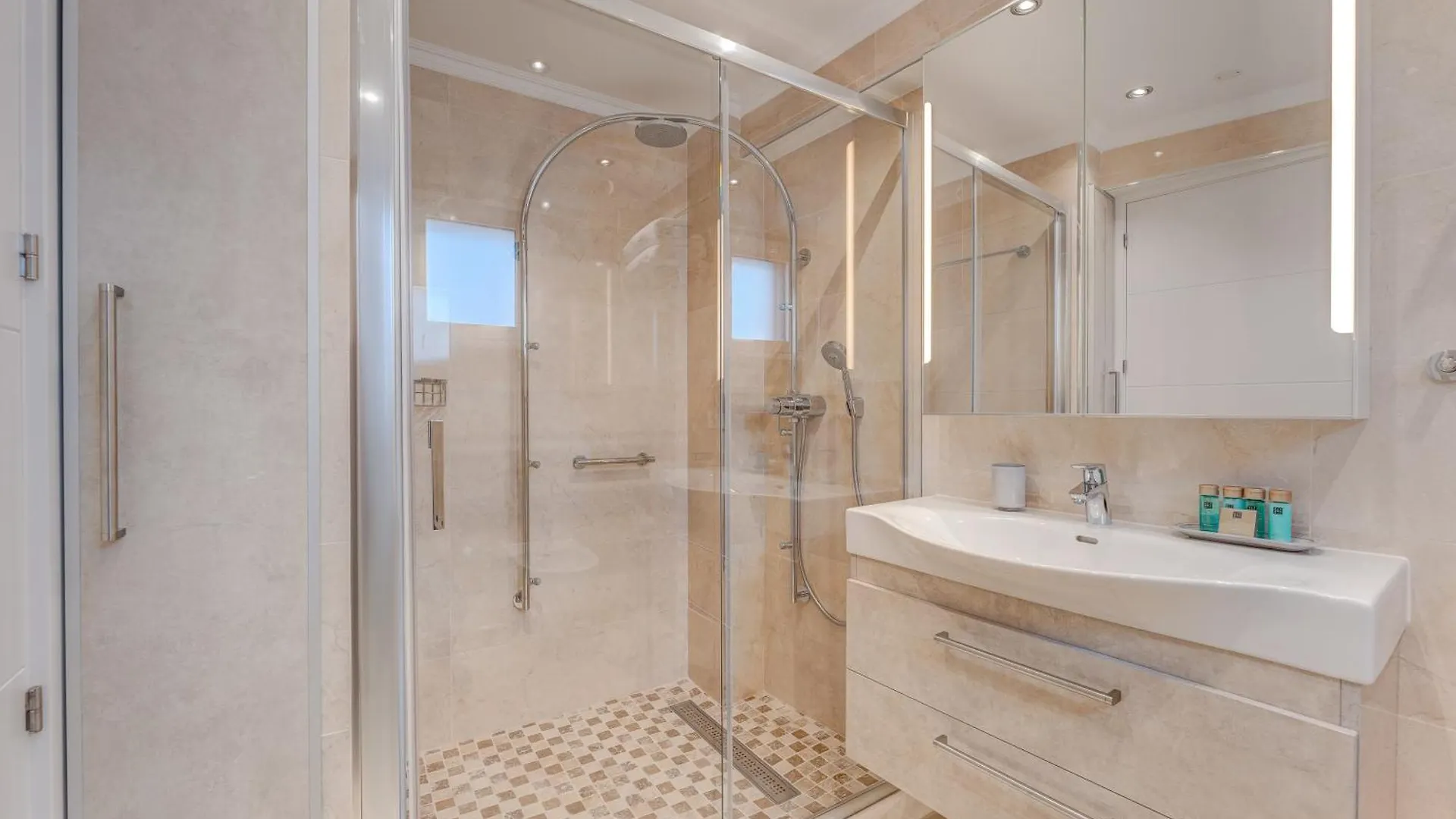 Villa Augustas - Fabulous Villa In Tenerife! 阿德耶 西班牙